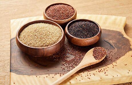 富含蛋白质、膳食纤维和多种矿物质……藜麦是个百搭王！