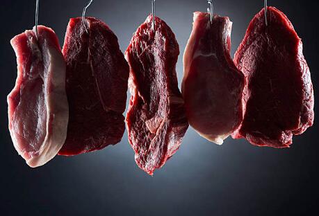 肌间脂肪含量高、 风味物质积累多……黑猪吃起来更“有肉味”