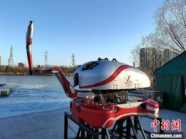 中国实现奥运史上首次机器人水下火炬接力