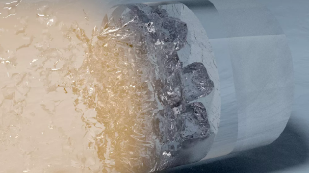 科学家发现全新水状态——“超离子导体冰”